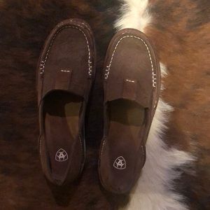 Ariat Women’s Cruiser Brown Suede Floral Sz. 8
